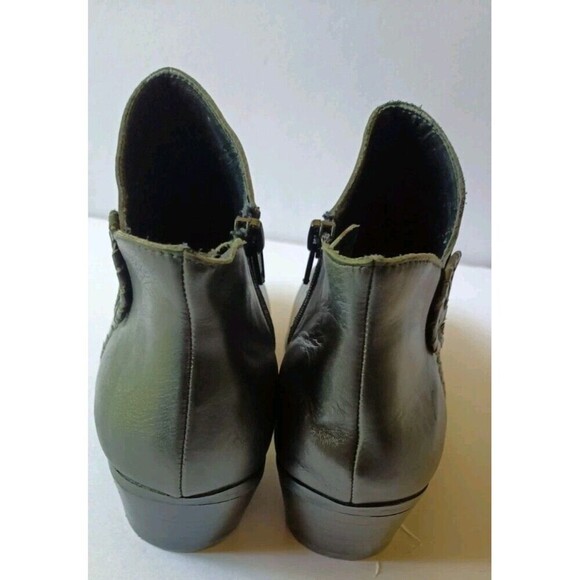 Jack Rogers Peyton Leather Ankle Boots Booties Size 8 Side Medallion Zipper - Picture 7 of 11